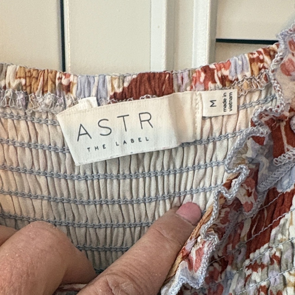 Astr Floral Print Maxi Smocked Dress in Pink and Brown Size M - Picture 3 of 12